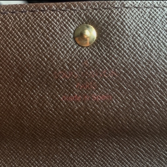Louis Vuitton Canvas Wallet Authentic Re-Poshing - Picture 4 of 5